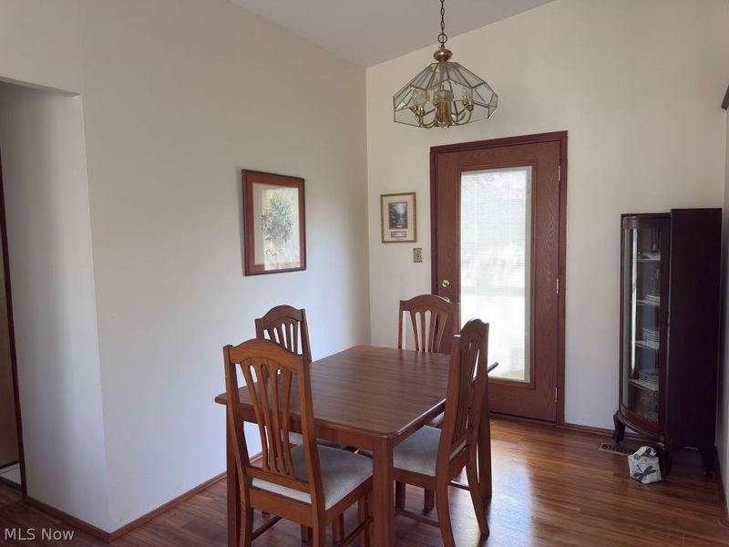 6401 Sherborn Road, Parma Heights, OH 44130 Photo 12