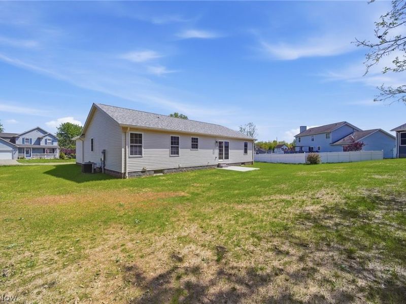 517 Whitetail Trail NE, Canton, OH 44704 Photo 5