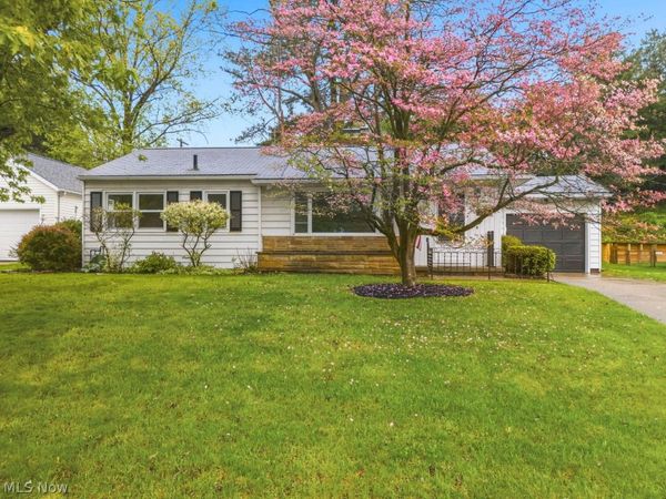 1736 Windsor Road NE, Massillon, OH 44646