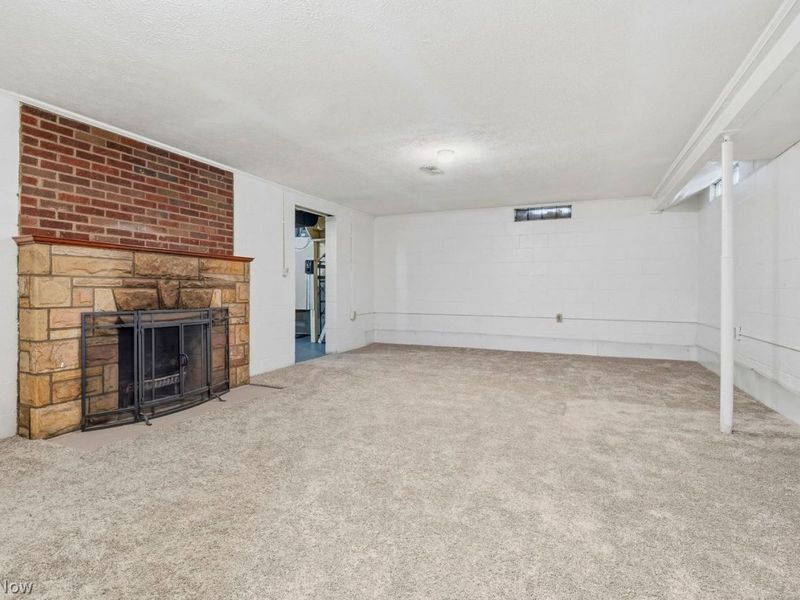 1736 Windsor Road NE, Massillon, OH 44646 Photo 16
