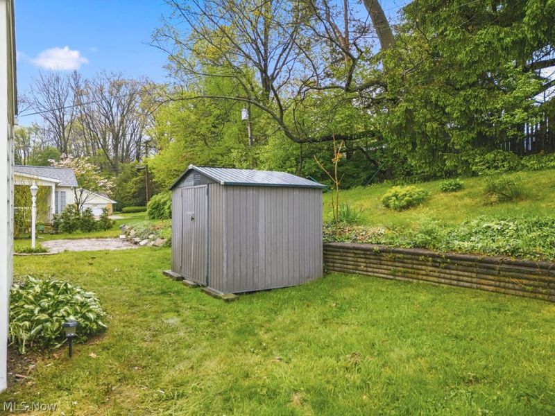 1736 Windsor Road NE, Massillon, OH 44646 Photo 20
