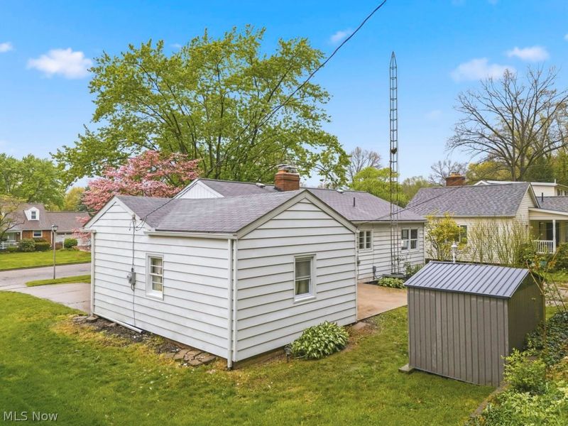 1736 Windsor Road NE, Massillon, OH 44646 Photo 21