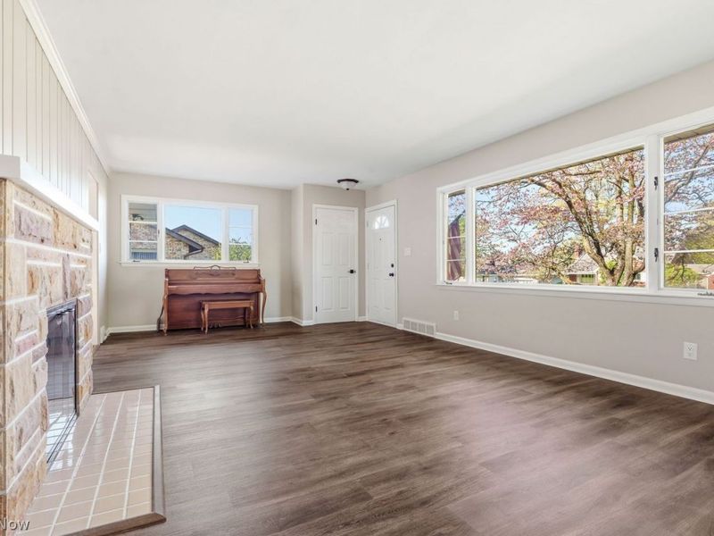 1736 Windsor Road NE, Massillon, OH 44646 Photo 6