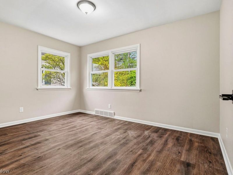 1736 Windsor Road NE, Massillon, OH 44646 Photo 9