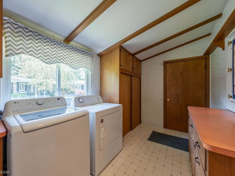 30525 Ednil Drive , Bay Village, OH 44140 Photo 19