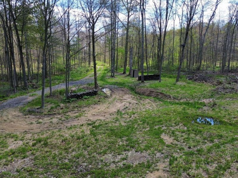 17990 Snyder Road, Chagrin Falls, OH 44023 Photo 8