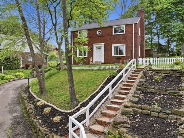 315 Woodside Rd, Pittsburgh, PA 15221