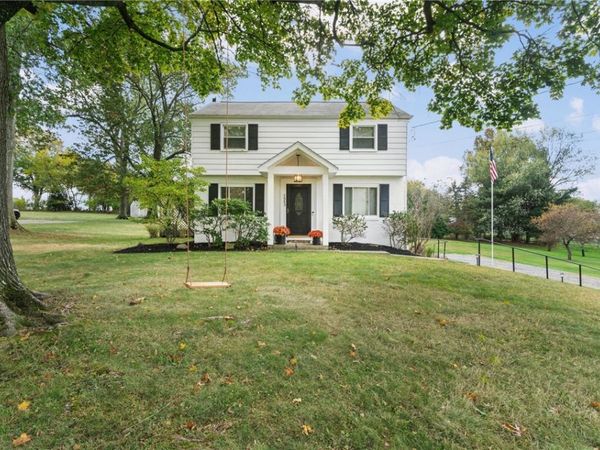 1553 Crestview Dr, Pittsburgh, PA 15237