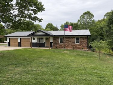 1070 Kentucky 2393 , Monticello, KY 42633