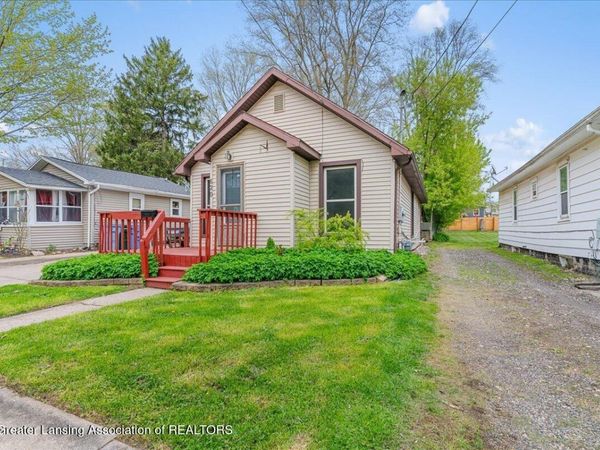 620 N Foster Avenue, Lansing, MI 48912
