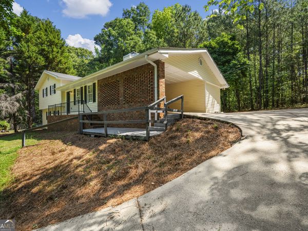 134 N Lake Drive, Lagrange, GA 30240