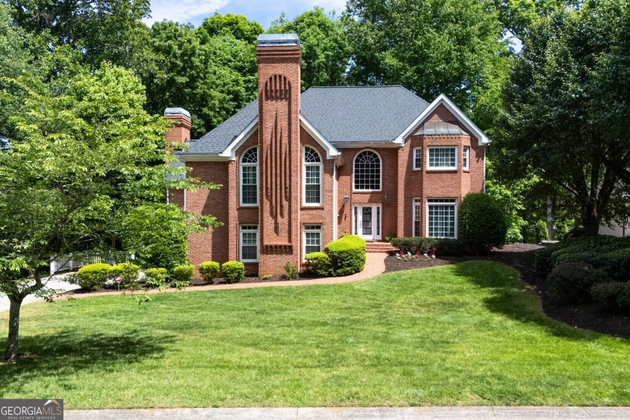 1347 Waterford Green Close, Marietta, GA 30068 Main Photo