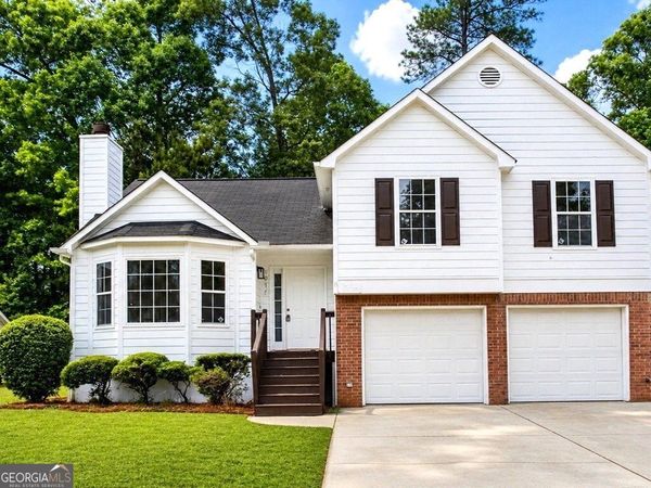 1077 Athena Court, Acworth, GA 30101