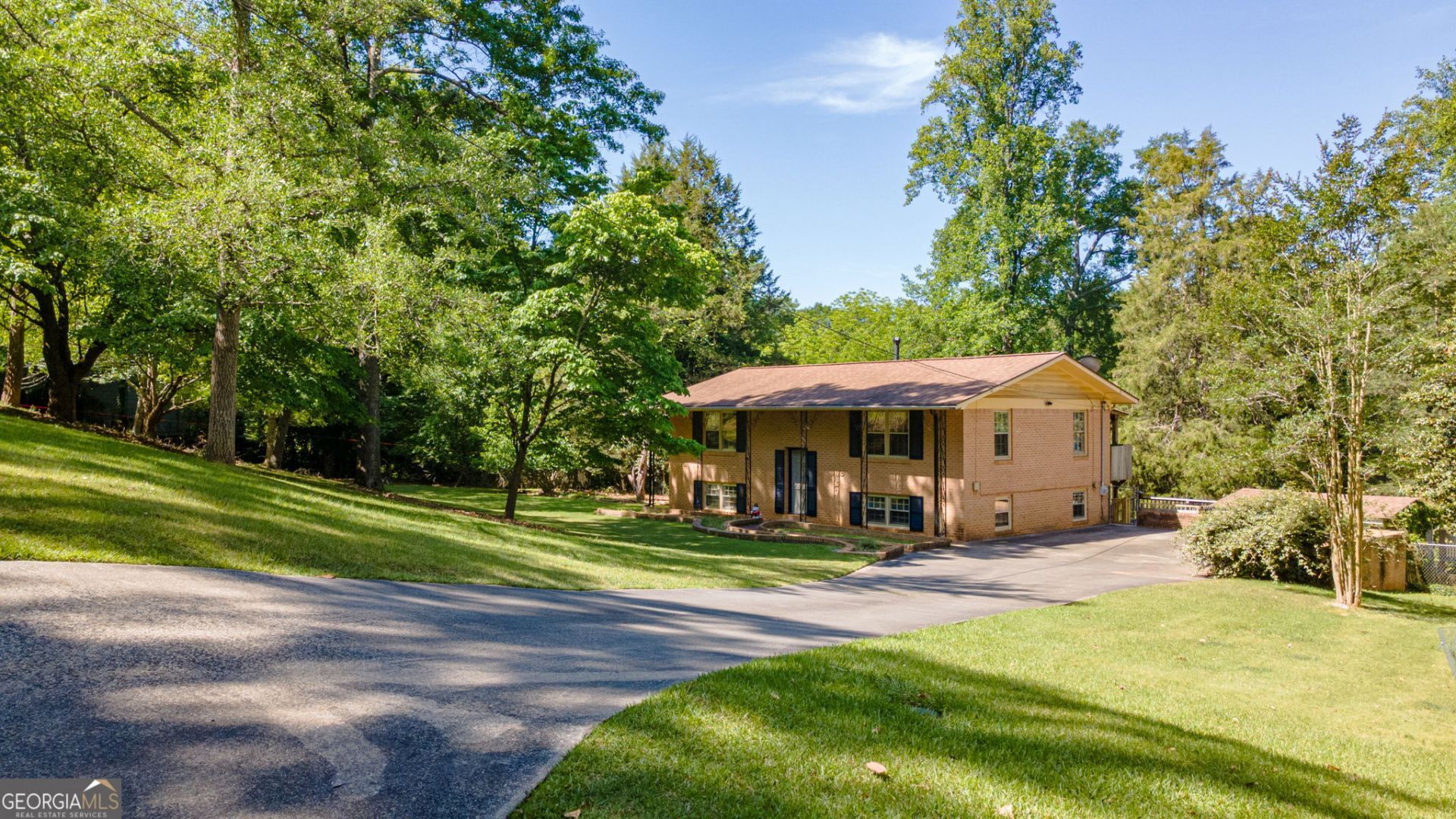 565 Rivermont Road, Athens, GA 30606 Main Photo