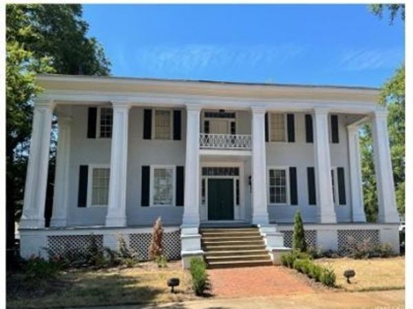 2606 8th Street , Tuscaloosa, AL 35401