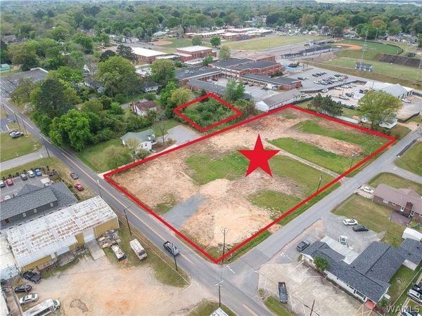 2704 20th Avenue , Northport, AL 35476