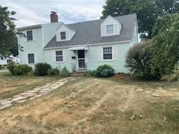 272 Brook St, Framingham, MA 01701