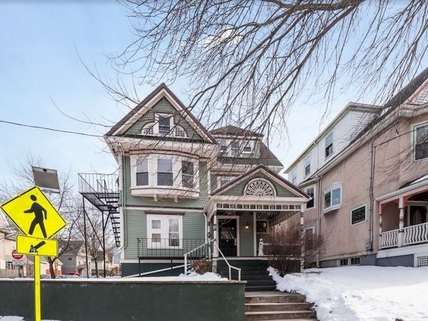 97 College Ave, Unit 9, Somerville, MA 02144