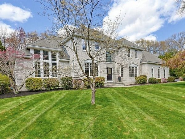 16 Stone Meadow Farm Drive, Shrewsbury, MA 01545