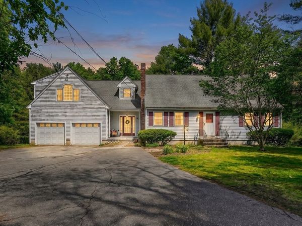 271 Hoyts Wharf Rd, Groton, MA 01450