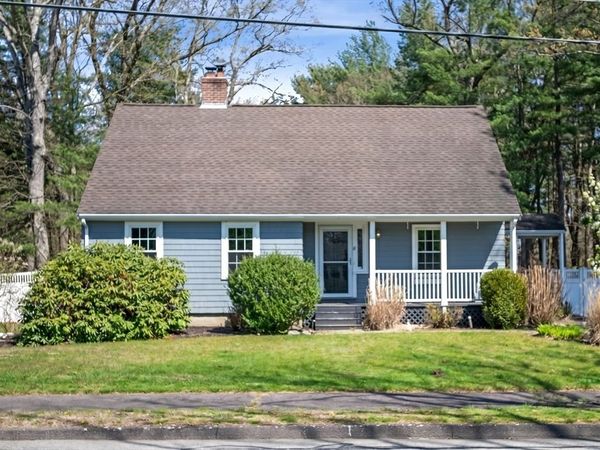 18 Cedarcrest Rd, Wilmington, MA 01887