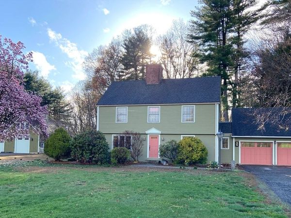 34 Gore Avenue, Hatfield, MA 01038