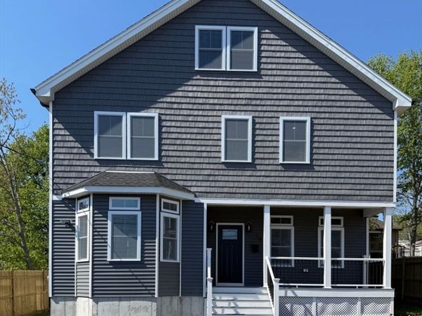 10 Banks St, Brockton, MA 02302