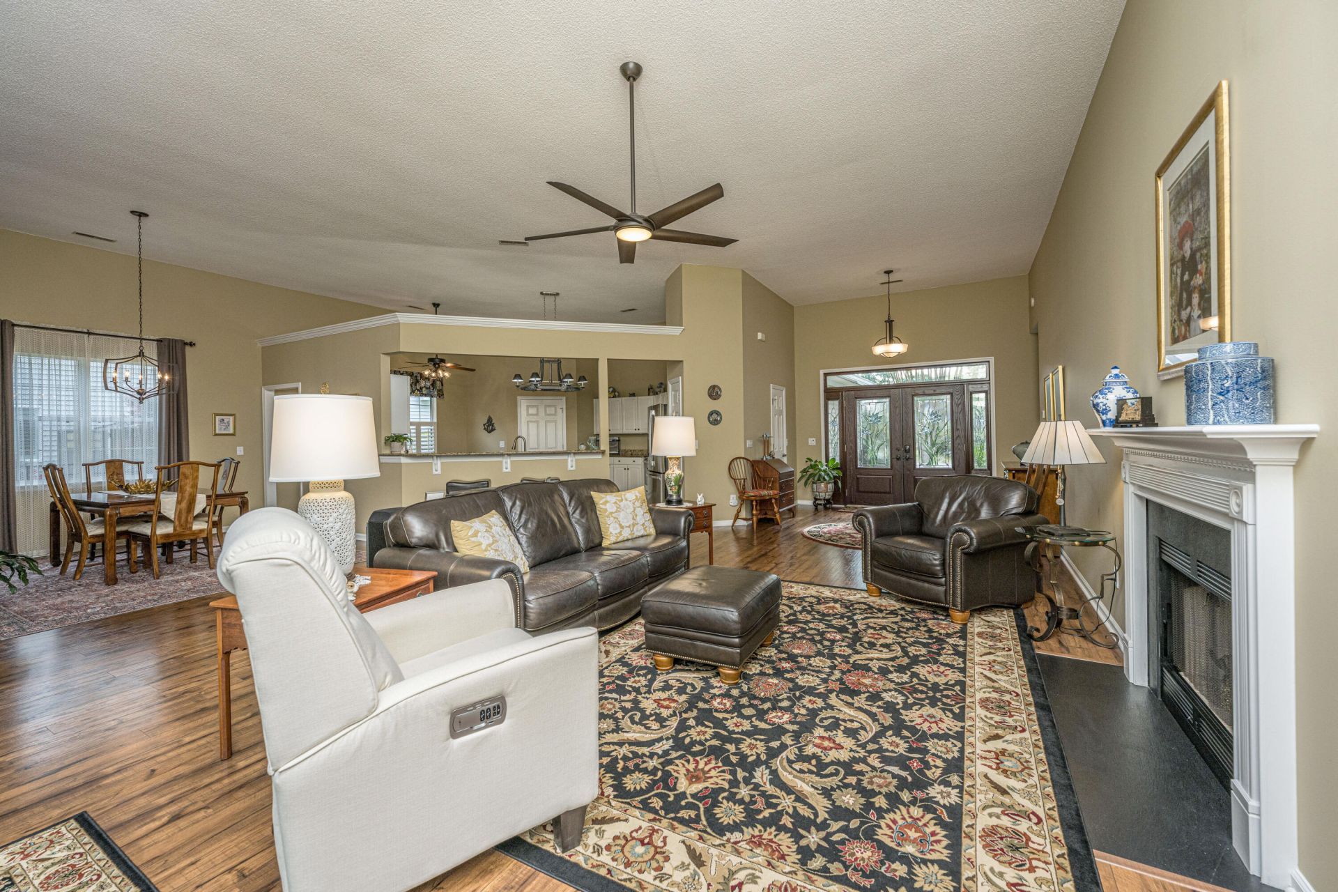 3442 Forest Glen Drive Photo 12