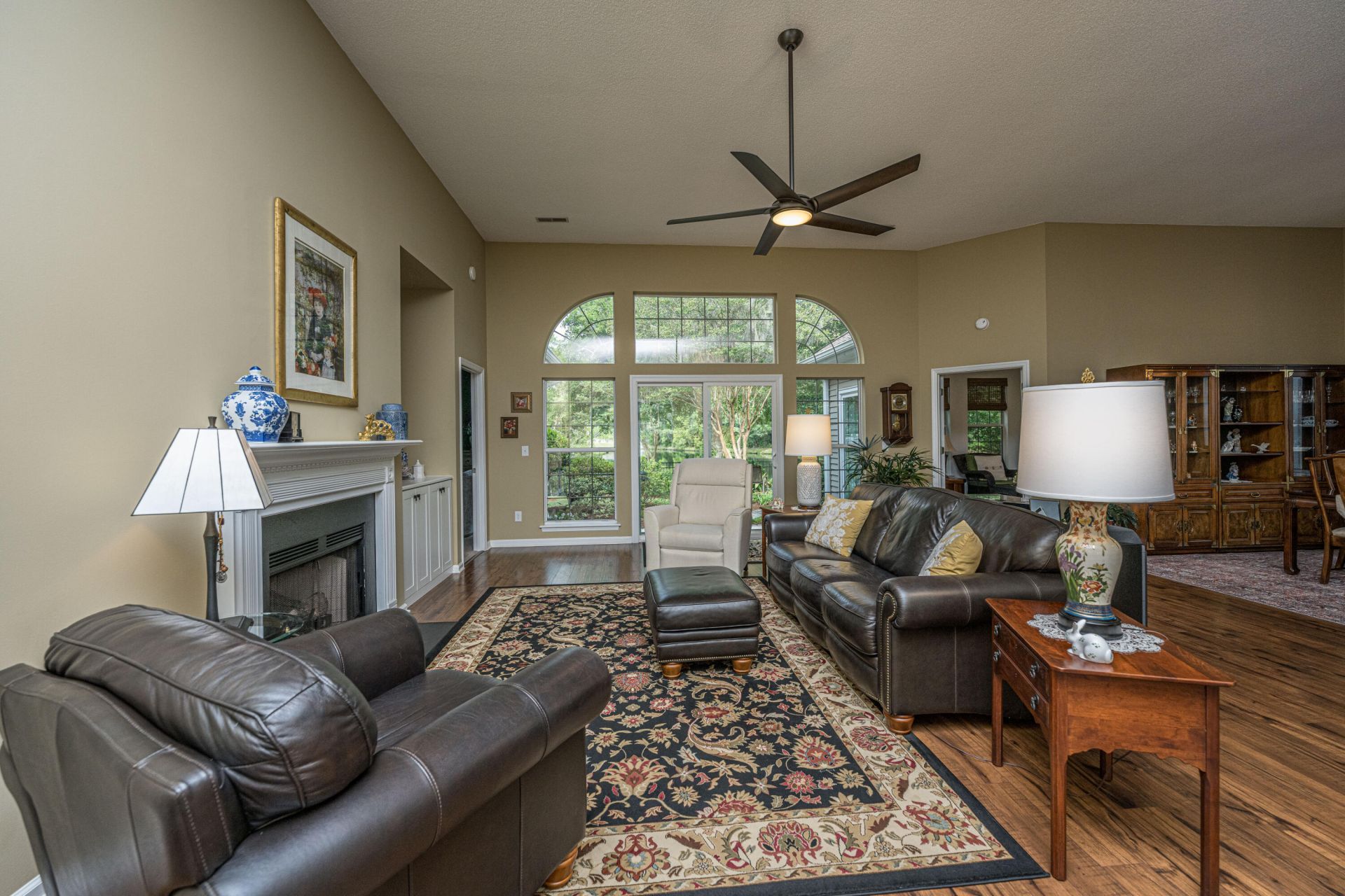 3442 Forest Glen Drive Photo 14