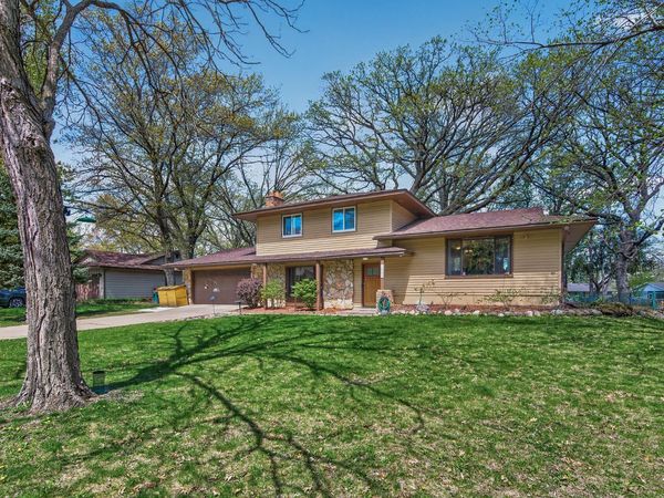 10633 Hollywood Boulevard NW, Coon Rapids, MN 55433