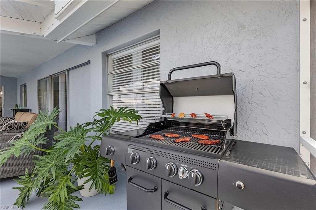 527 SW 57th St, Cape Coral, FL 33914 Photo