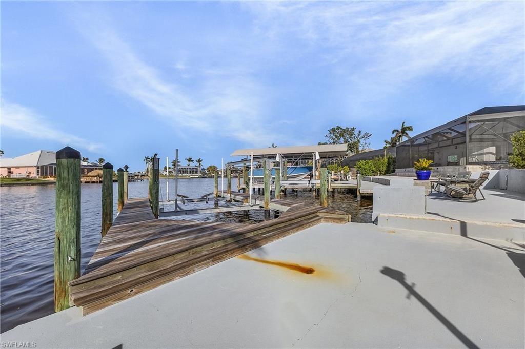 527 SW 57th St, Cape Coral, FL 33914 Photo