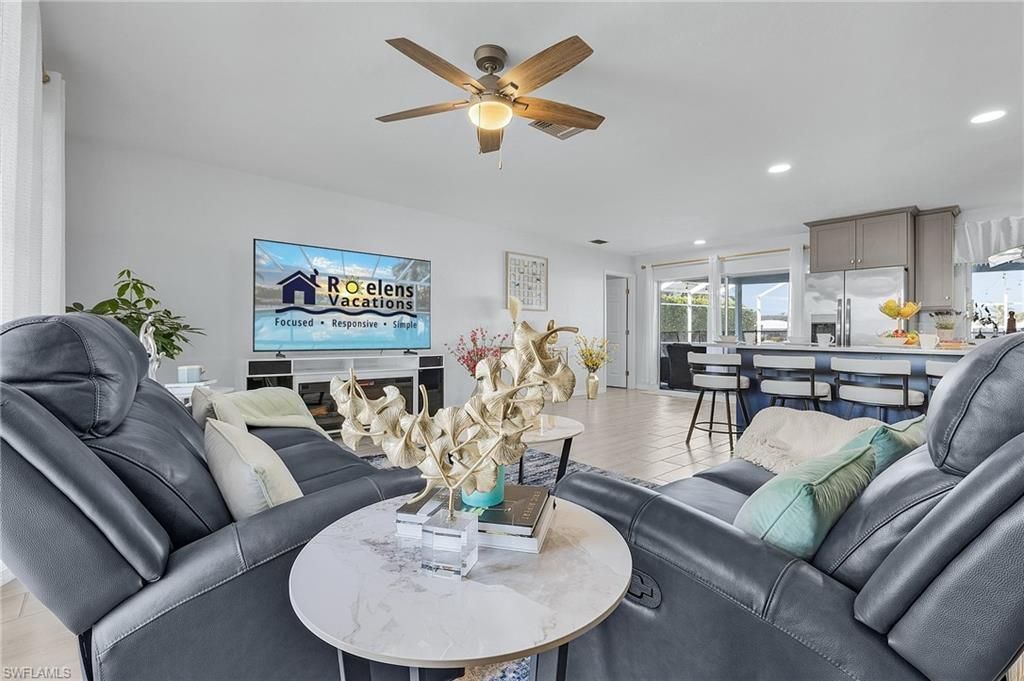 527 SW 57th St, Cape Coral, FL 33914 Photo