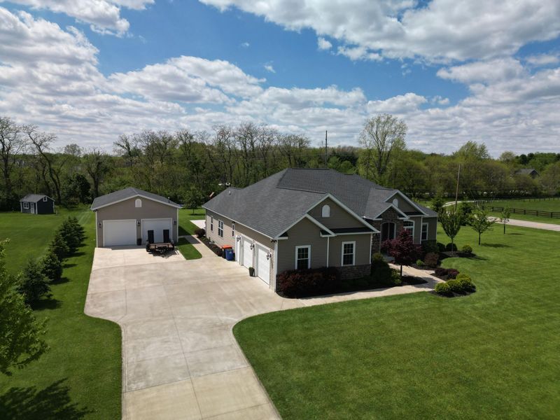 181 Stone Valley Drive, Granville, OH 43023 Photo 2