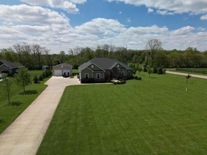 181 Stone Valley Drive, Granville, OH 43023 Photo 3