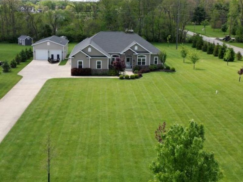 181 Stone Valley Drive, Granville, OH 43023 Photo 4