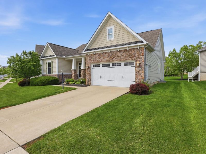6160 Tournament Drive, Westerville, OH 43082 Photo 3