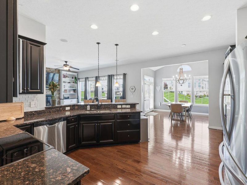 6160 Tournament Drive, Westerville, OH 43082 Photo 8