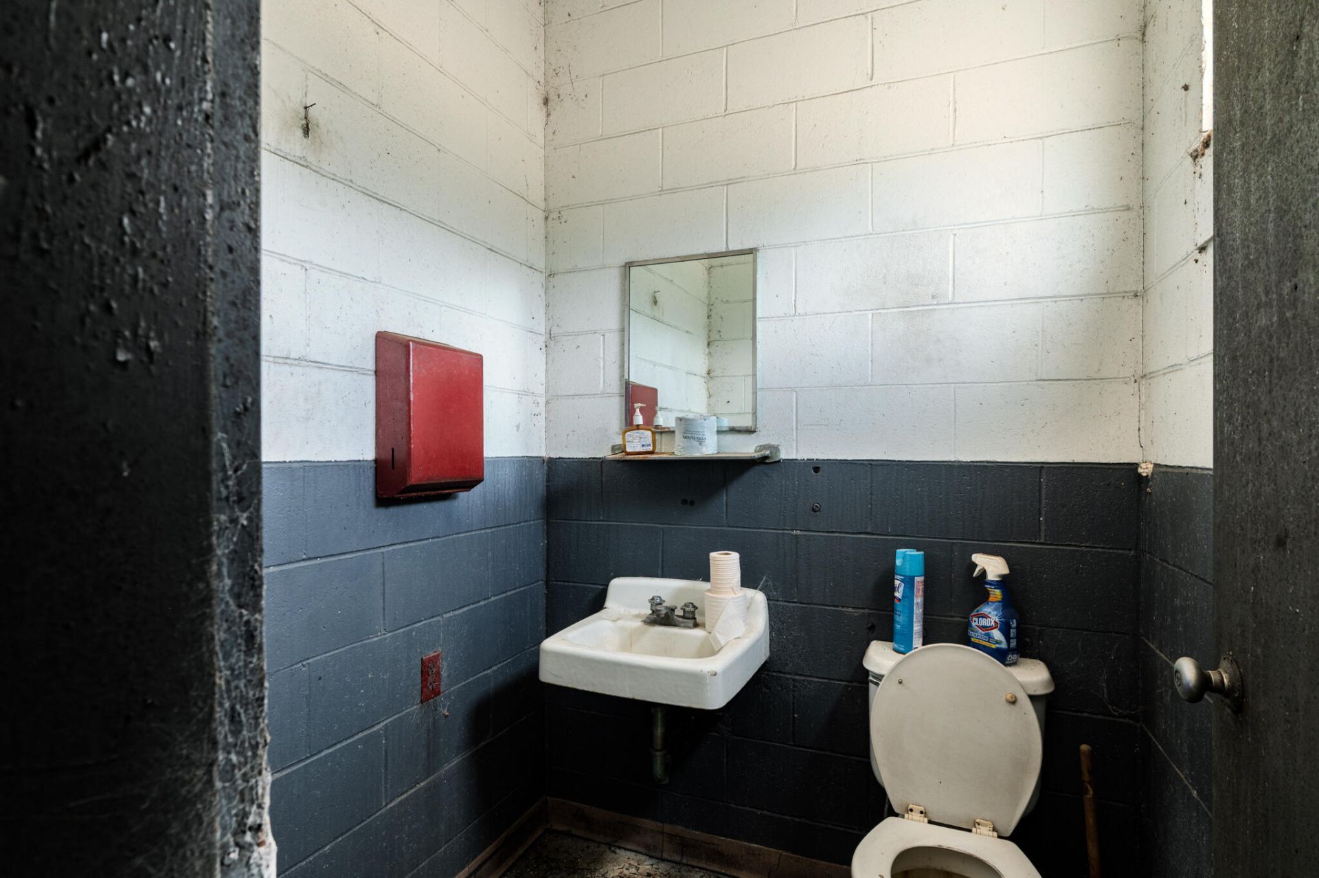 565 State Road S-6-459 Photo 31