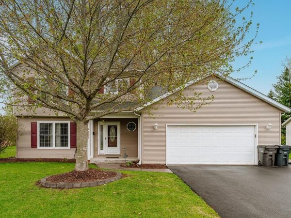 W2219 Oak Ridge AVENUE, East Troy, WI 53120