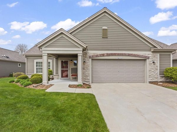 W179N11507 Blackstone CIRCLE, Germantown, WI 53022