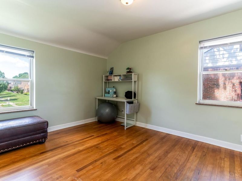 7260 Eastlawn Drive, Cincinnati, OH 45237 Photo 17