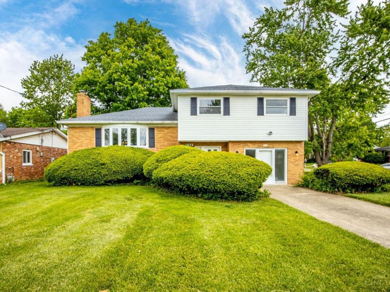 702 W Sharon Road, Forest Park, OH 45240 Photo 1