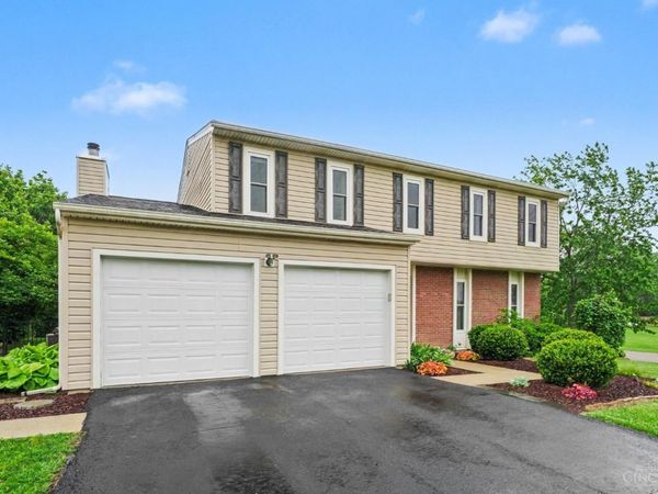 7594 Cinnamon Woods Drive, West Chester, OH 45069