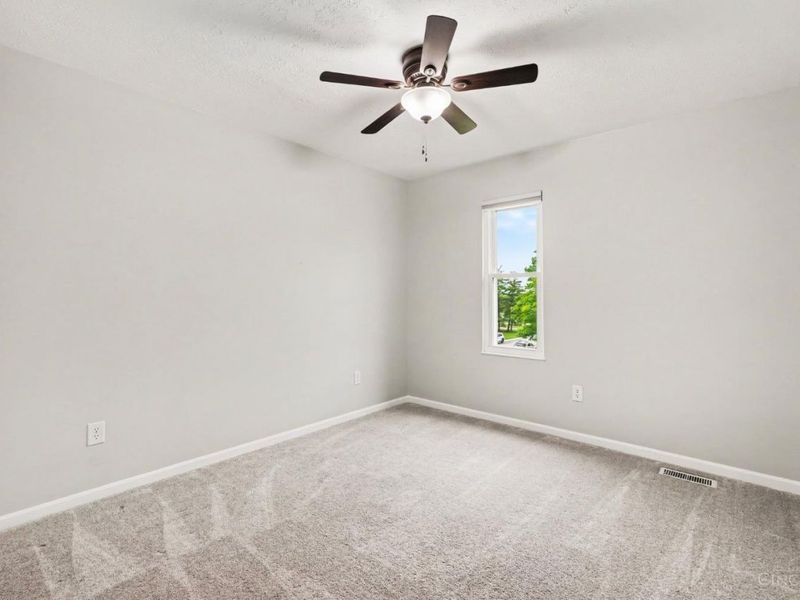 7594 Cinnamon Woods Drive, West Chester, OH 45069 Photo 19