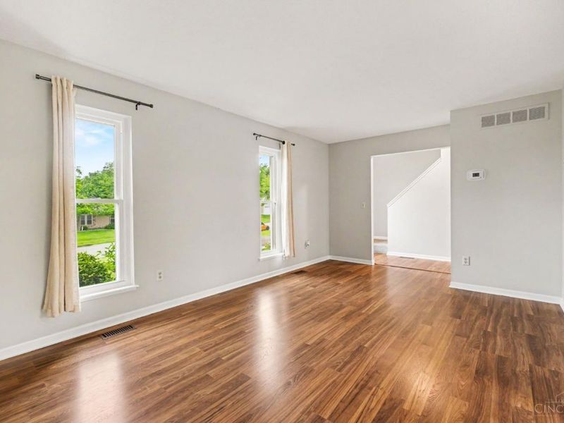 7594 Cinnamon Woods Drive, West Chester, OH 45069 Photo 6