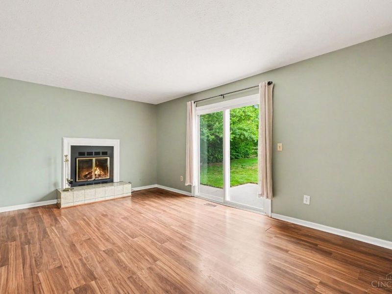 7594 Cinnamon Woods Drive, West Chester, OH 45069 Photo 9