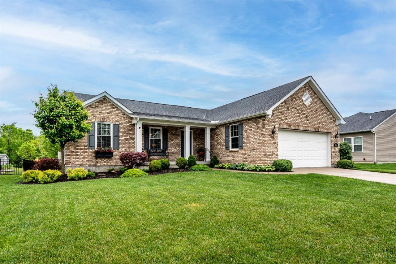 1914 Meadowsweet Drive, Turtle Creek Twp, OH 45036 Main Photo
