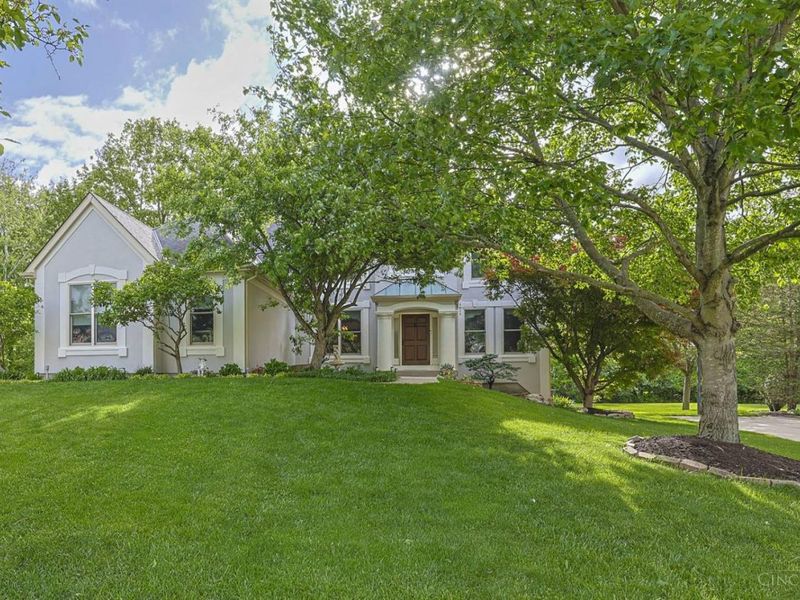 10706 Woodgate Lane, Montgomery, OH 45242 Photo 1