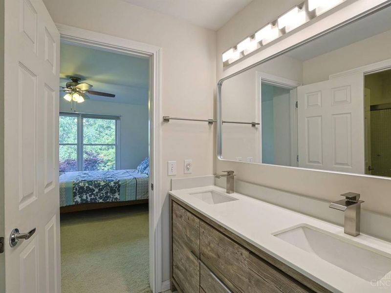 10706 Woodgate Lane, Montgomery, OH 45242 Photo 28
